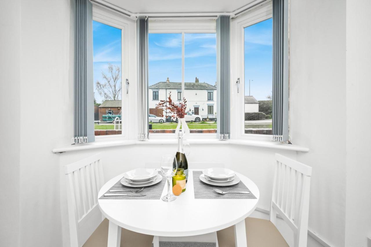 Beautiful Waterside Apartment - Parking - Perry Barr - Top Rated Birmingham Exterior foto