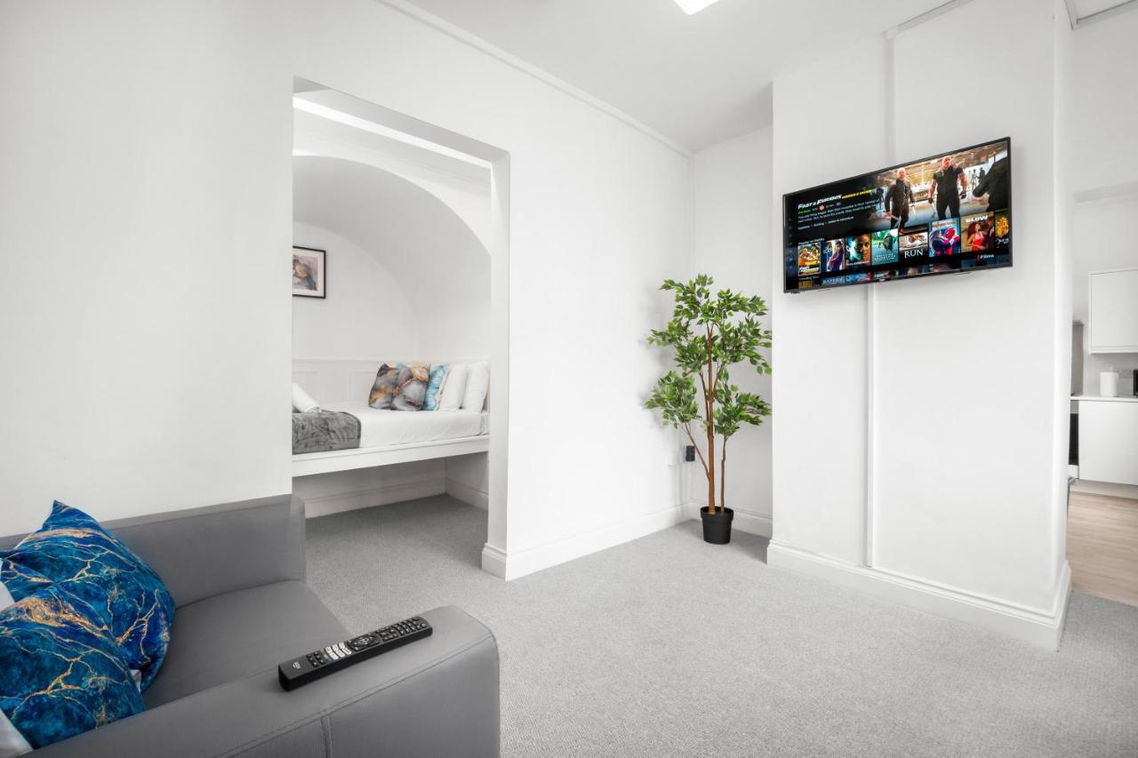 Beautiful Waterside Apartment - Parking - Perry Barr - Top Rated Birmingham Exterior foto