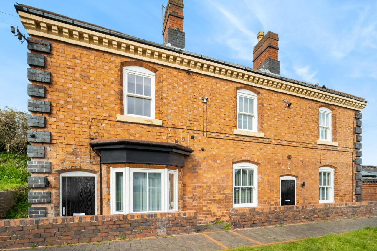 Beautiful Waterside Apartment - Parking - Perry Barr - Top Rated Birmingham Exterior foto